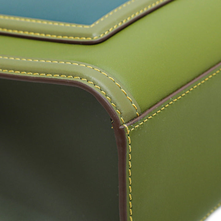 Burberry Bicolor Pocket Tote Medium Bag