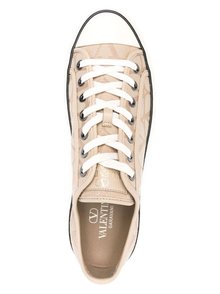 Totaloop Low Top Sneakers