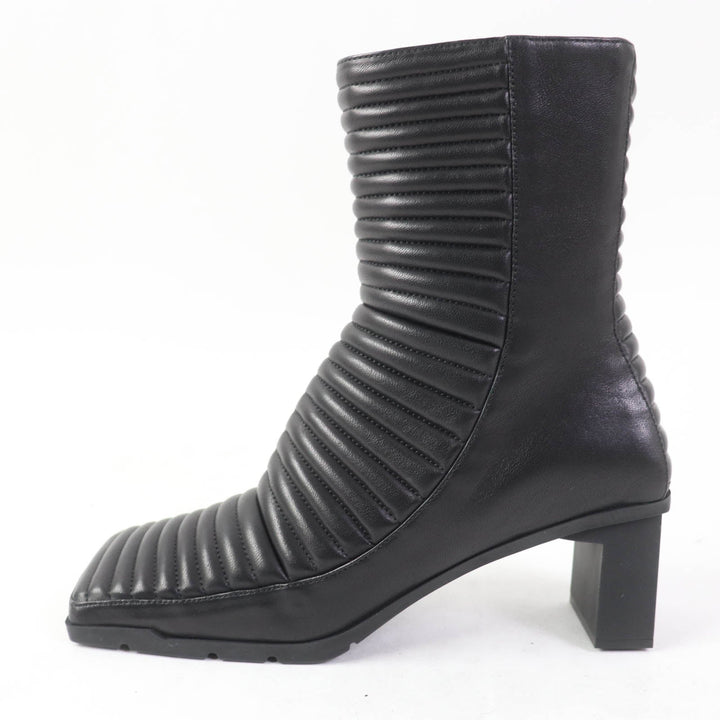Top Quality Balenciaga Quilted Leather Ankle Boots Black 38
