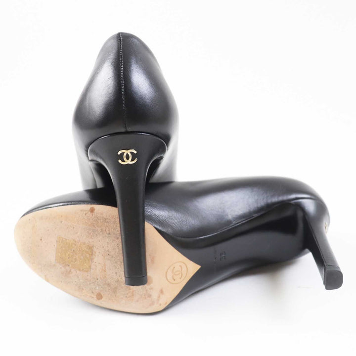 Top Quality Chanel Leather Pumps G35025 Black Gold 36