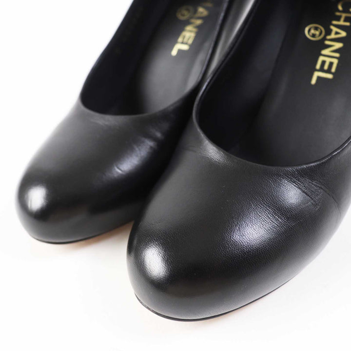 Top Quality Chanel Leather Pumps G35025 Black Gold 36