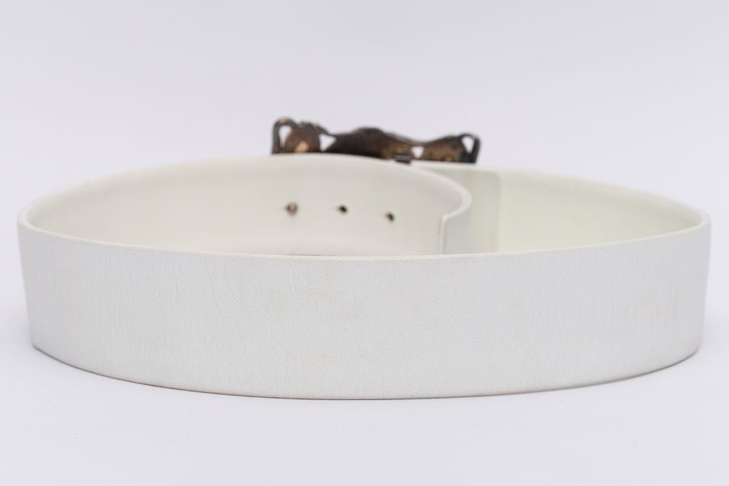 Ceinture en cuir blanc Chanel