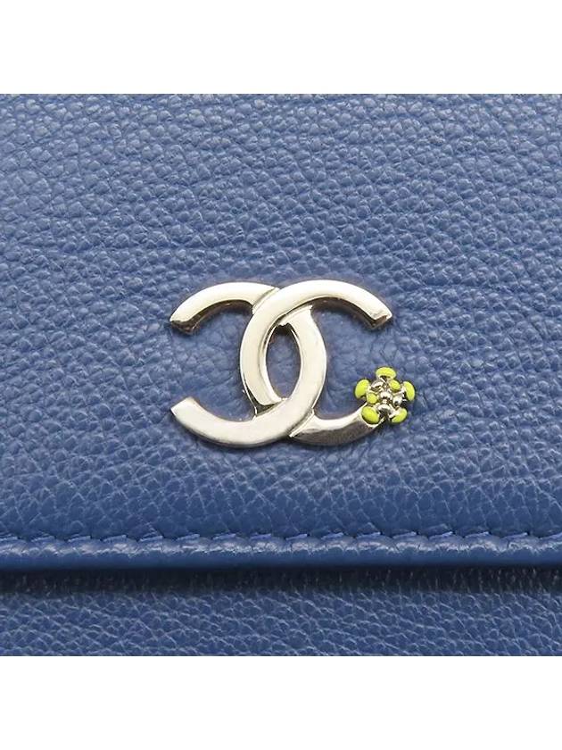 A81654 Half wallet Chanel