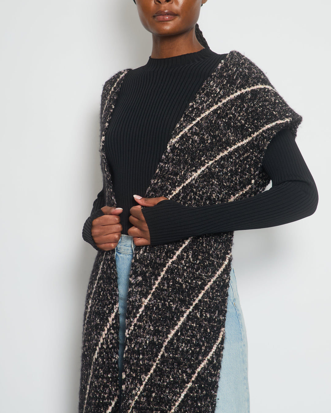 Top Quality Chanel Black and Pink Wool Knitted Scarf with Metallic Fibres and Hood