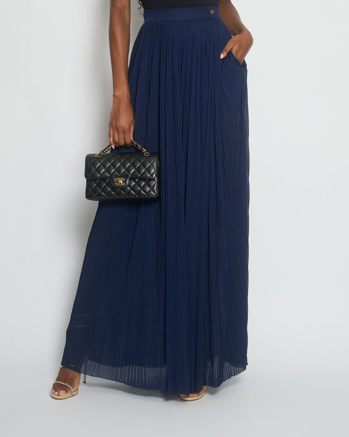 Top Quality Chanel Navy Pleated High-Waist Trousers with CC Button Detail Size FR 34 (UK 6)