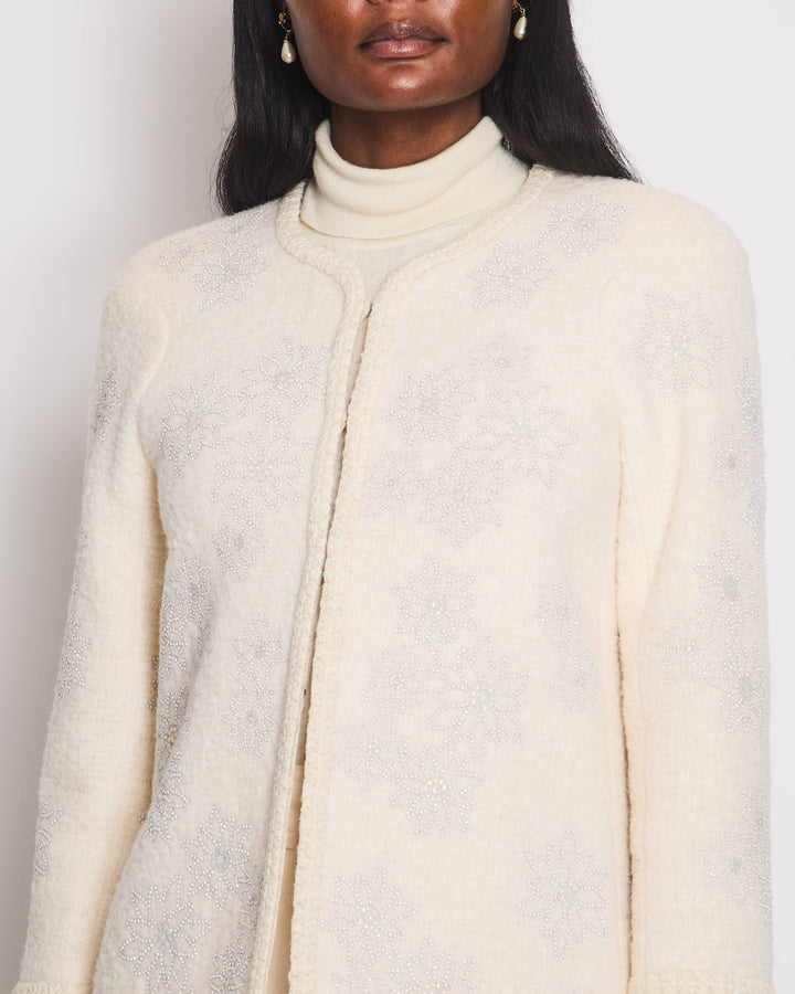 Top Quality Chanel 15A Paris-Salzburg Cream Tweed Jacket with Sequin Embellished Edelweiss and Pearl Buttons Size FR 36 (UK 8)