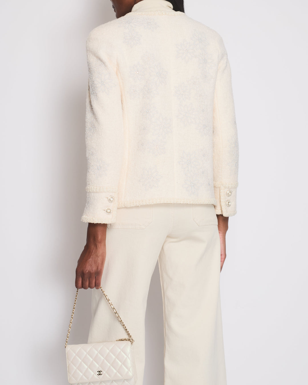 Top Quality Chanel 15A Paris-Salzburg Cream Tweed Jacket with Sequin Embellished Edelweiss and Pearl Buttons Size FR 36 (UK 8)