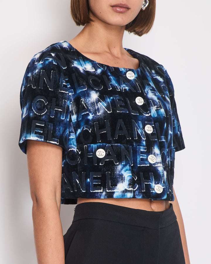 *HOT* Top Quality Chanel 21C Short Sleeve Jacket in Blue Logo Velvet with White Enamel & Crystal CC Button Detail Size FR 42 (UK 14)