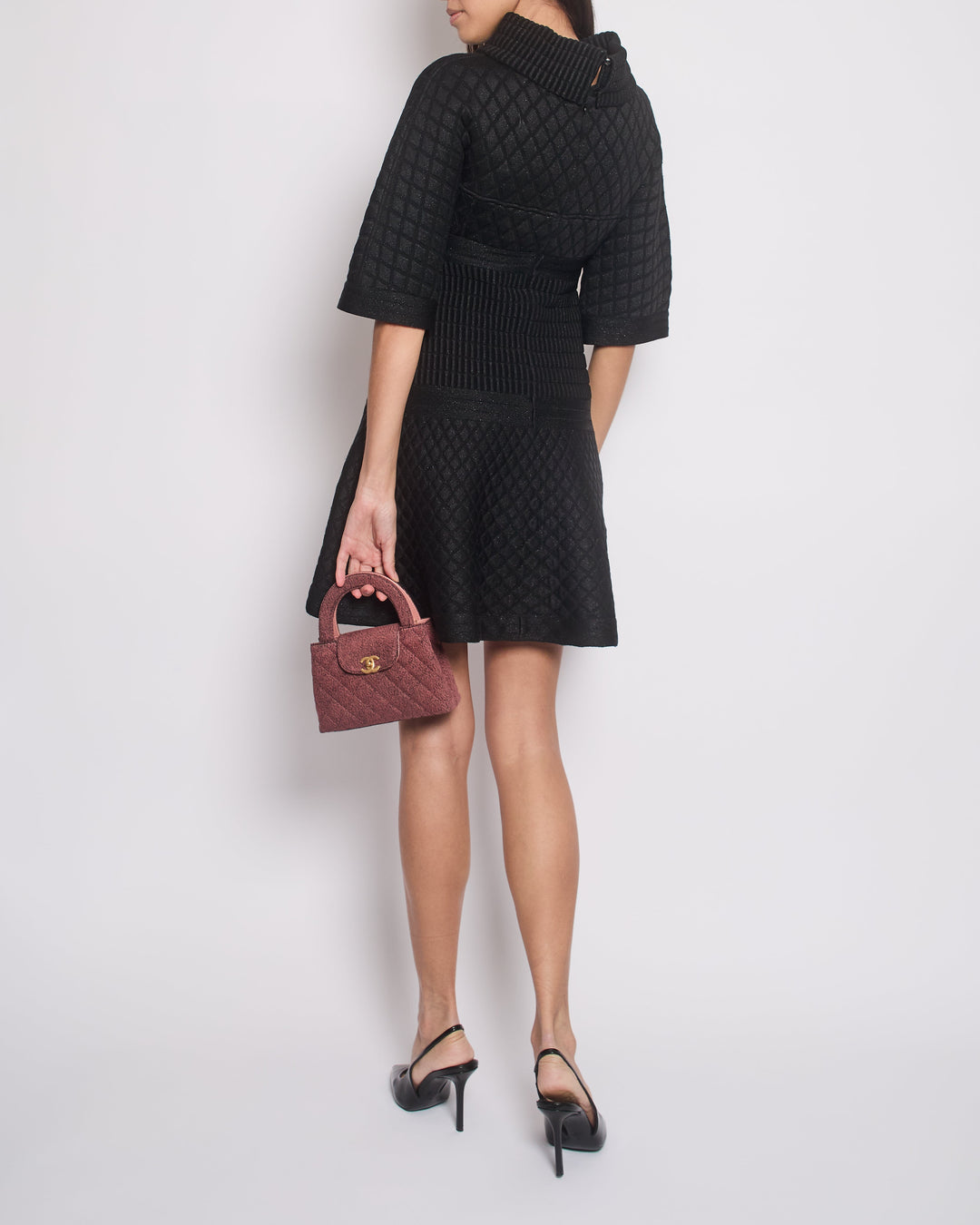 Top Quality Chanel Black Jacquard Knit 3/4 Sleeve Dress with Quilted Detail Size FR 36 (UK 8)