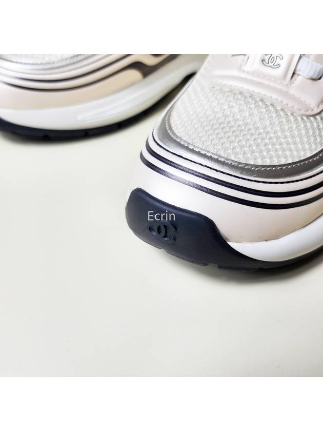 Women CC Logo Fabric Laminated Low Top Sneakers Silver Ivory Chanel