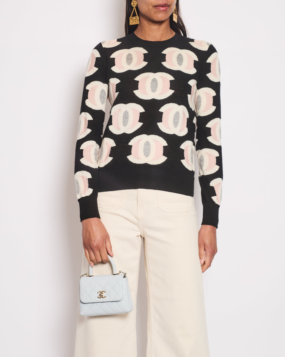 Top Quality Chanel Black and Pink Cashmere Knitted Jumper with CC Logo and Heart Crystal Buttons Size FR 34 (UK 6)