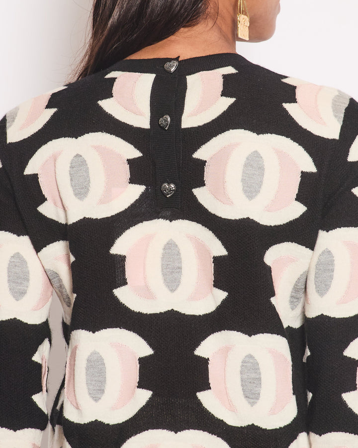 Top Quality Chanel Black and Pink Cashmere Knitted Jumper with CC Logo and Heart Crystal Buttons Size FR 34 (UK 6)