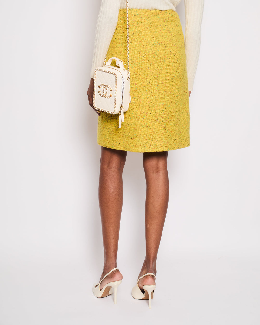 Top Quality Chanel Yellow Tweed Midi Skirt with Wooden CC Logo Detail Button Size FR 38 (UK 10)