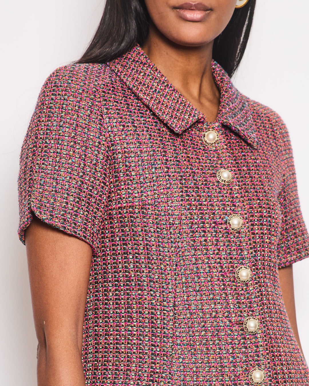 Top Quality Chanel Purple, Green Metallic Tweed Short-Sleeve Jacket with Pearl Top Quality Chanel Logo Detail Button Size FR 38 (UK 10)