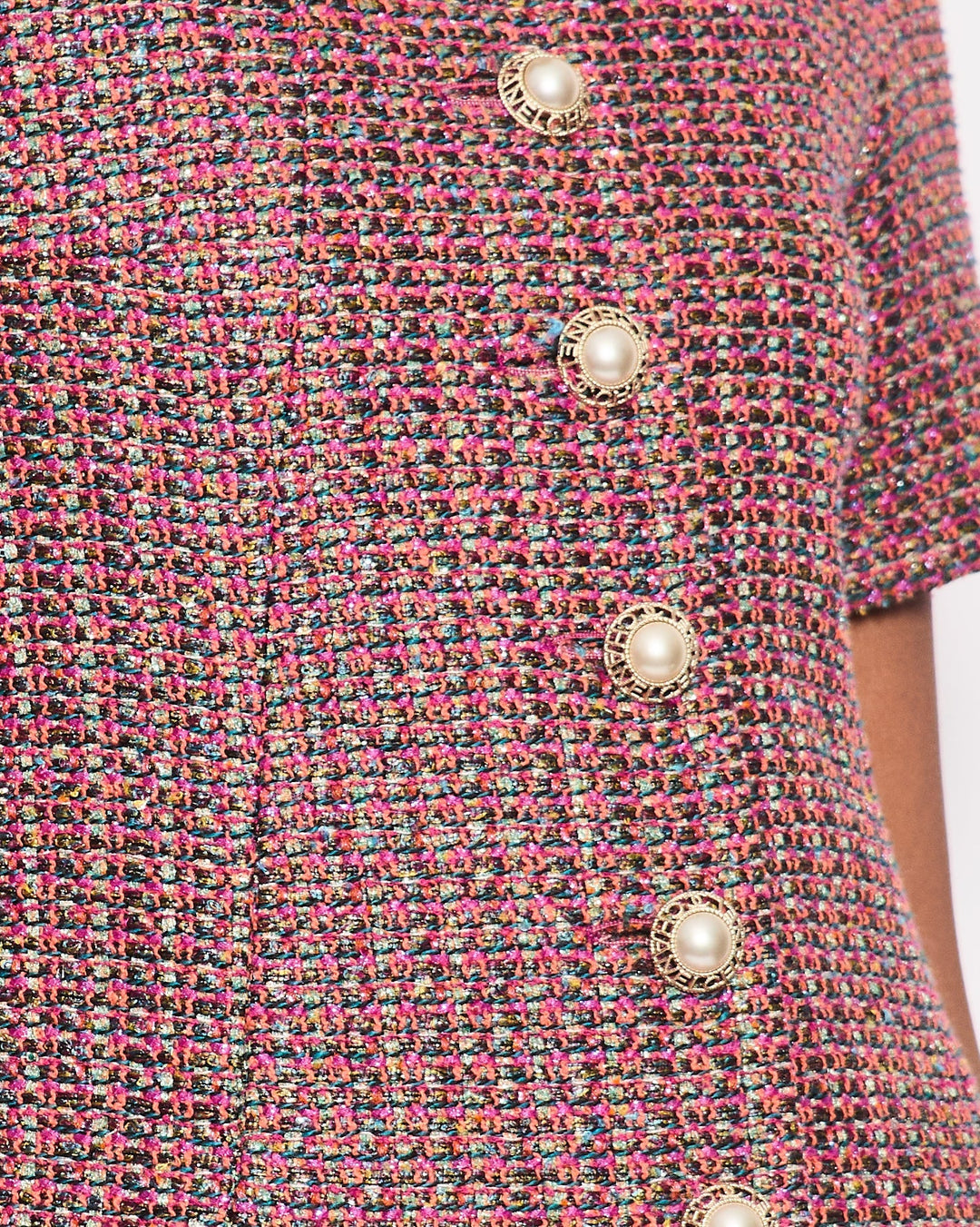 Top Quality Chanel Purple, Green Metallic Tweed Short-Sleeve Jacket with Pearl Top Quality Chanel Logo Detail Button Size FR 38 (UK 10)