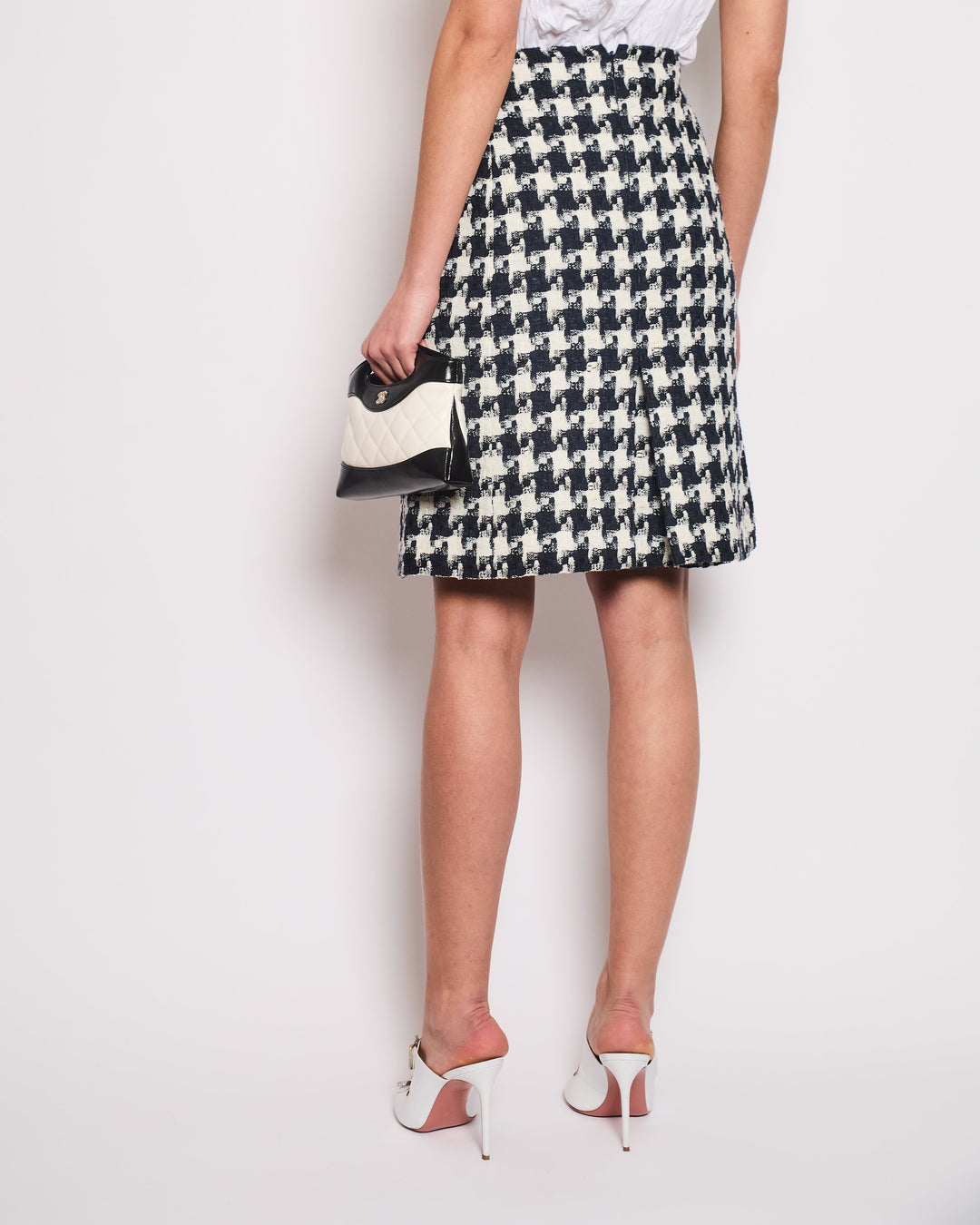 Top Quality Chanel 07/P Black, Navy and White Houndstooth Midi Skirt FR 38 (UK 10)