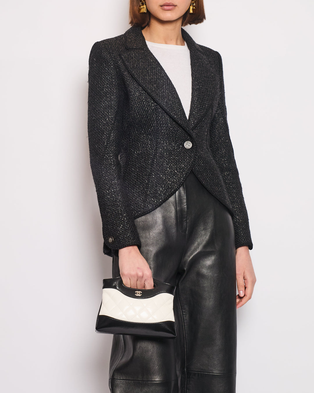 Top Quality Chanel Black Coated Tweed Curved Hem Jacket with Silver CC Button Detail FR 36 (UK 8)