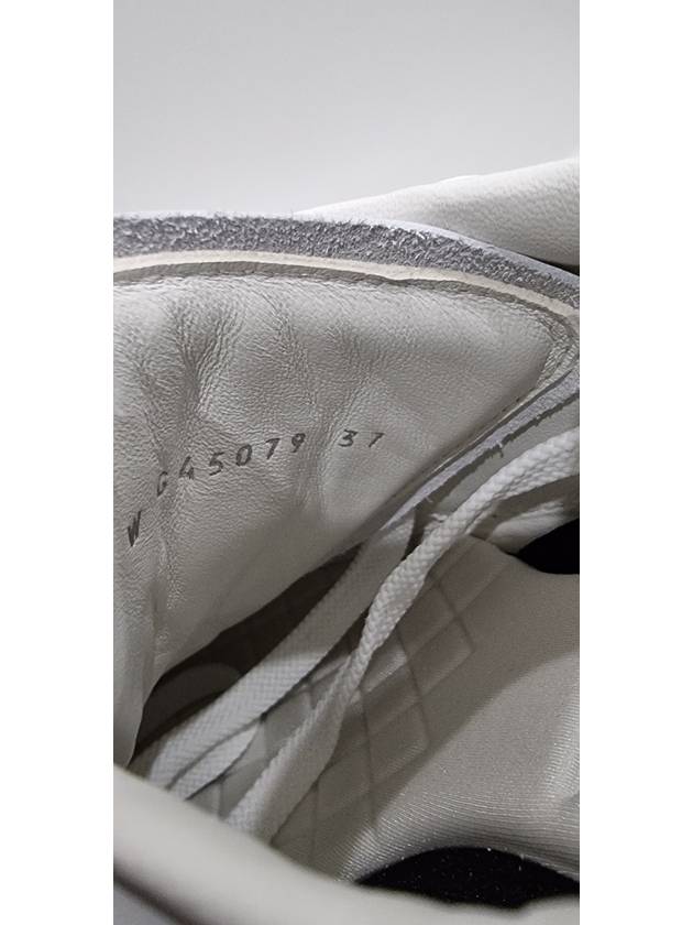 CC Logo Calfskin Low Top Sneakers White Chanel