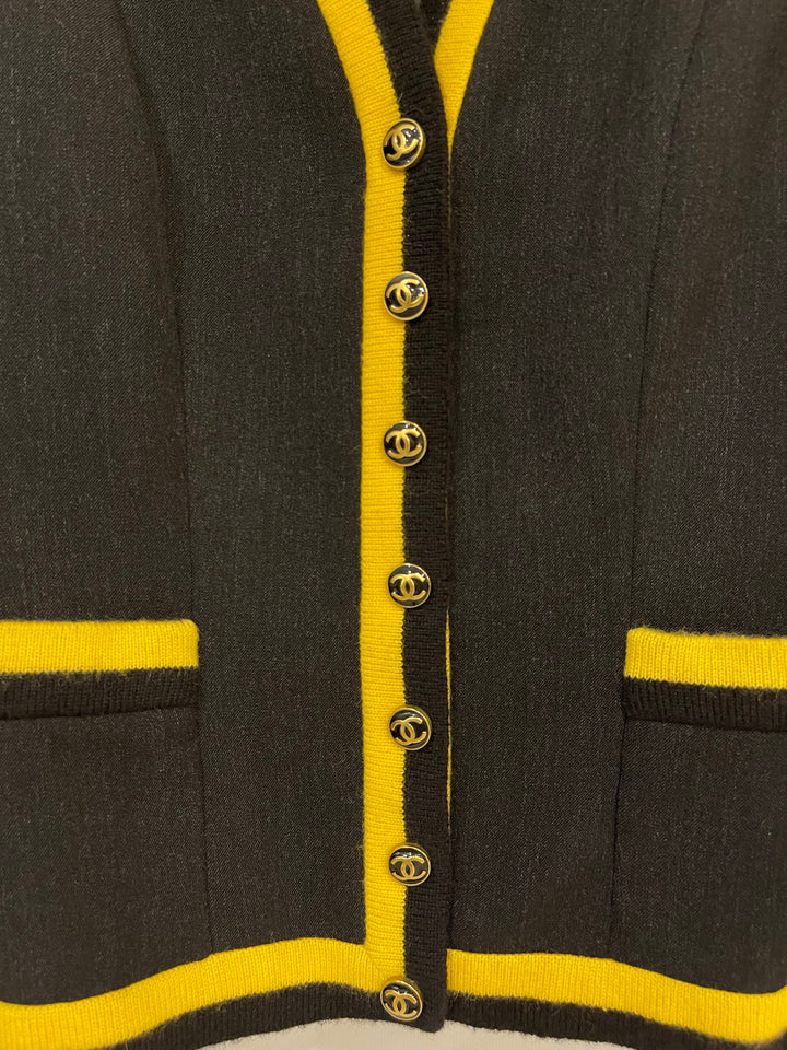 *HOT* Top Quality Chanel 1994 Vintage Black and Yellow Wool Jacket & Midi Skirt Set with CC Logo Button Details Size FR 40 (UK 12)