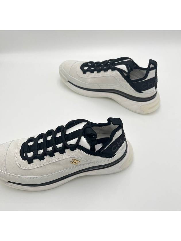 Mixed Fiber Suede Low Top Sneakers White Chanel