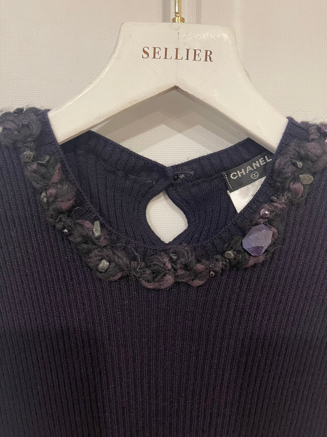 Top Quality Chanel Purple Cashmere Silk Blend Sleeveless Top with Stone-Embellished Collar Size FR 40 (UK 12)