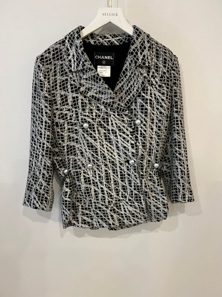 Top Quality Chanel Black and Silver Metallic Tweed Jacket with CC Buttons and Removable Pearl Detail Size FR 38 (UK 10)