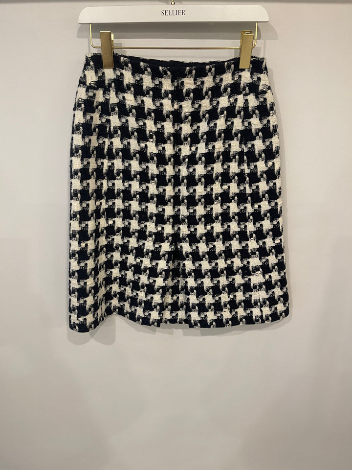 Top Quality Chanel 07/P Black, Navy and White Houndstooth Midi Skirt FR 38 (UK 10)