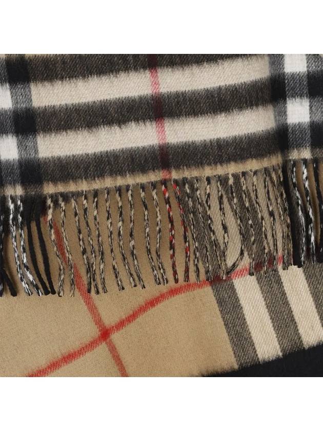 Burberry Vintage Check Pattern Wool Cashmere Cape Black