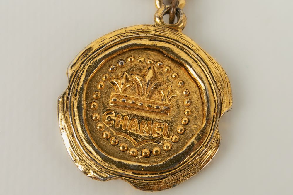 Broche Chanel