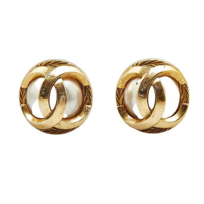 Top Quality Chanel Vintage Pearl Earrings Gold Plated