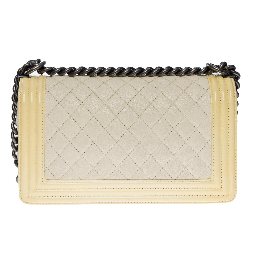 Chanel Boy medium shoulder bag in beige caviar & Yellow patent leather, SHW