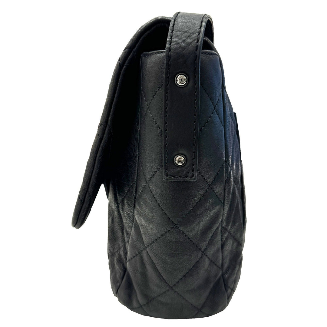 Chanel 2,55 Shoulder Bag