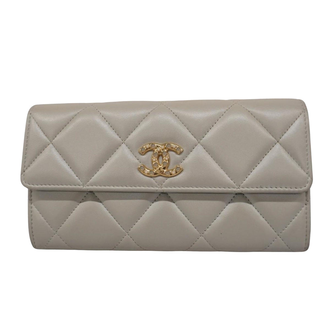 Chanel  19 Wallet