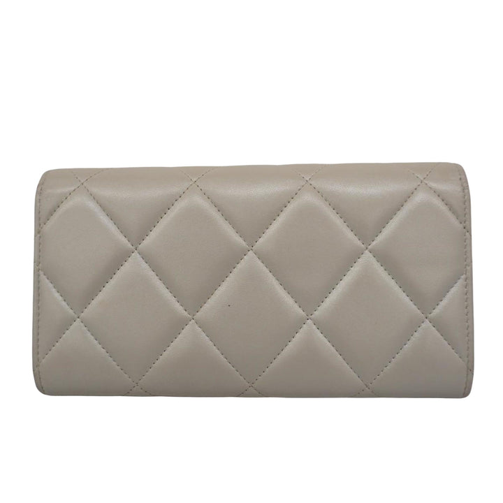 Chanel  19 Wallet