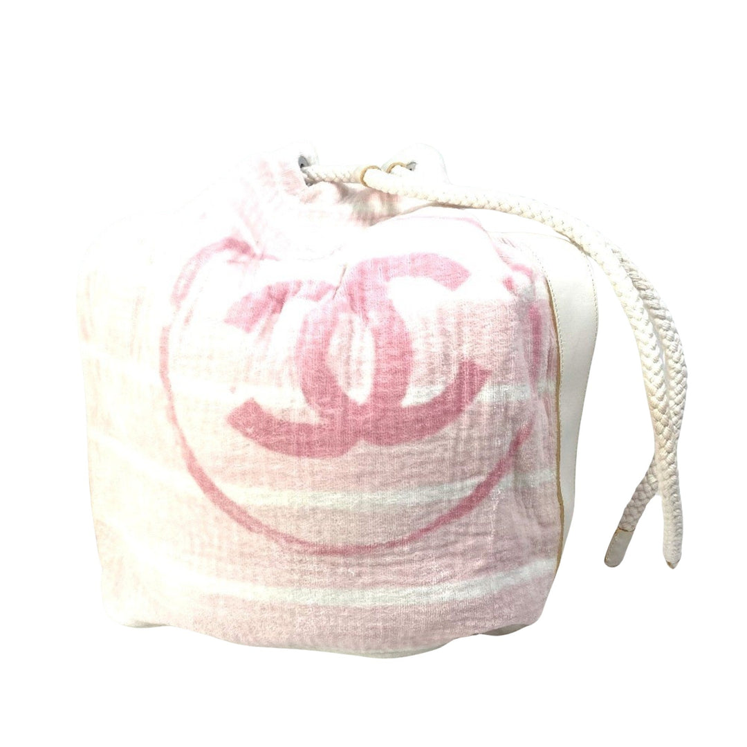 Chanel Logo CC Shoulder Bag