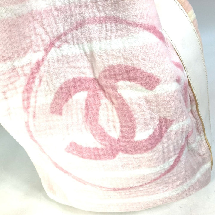 Chanel Logo CC Shoulder Bag