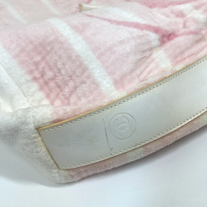 Chanel Logo CC Shoulder Bag