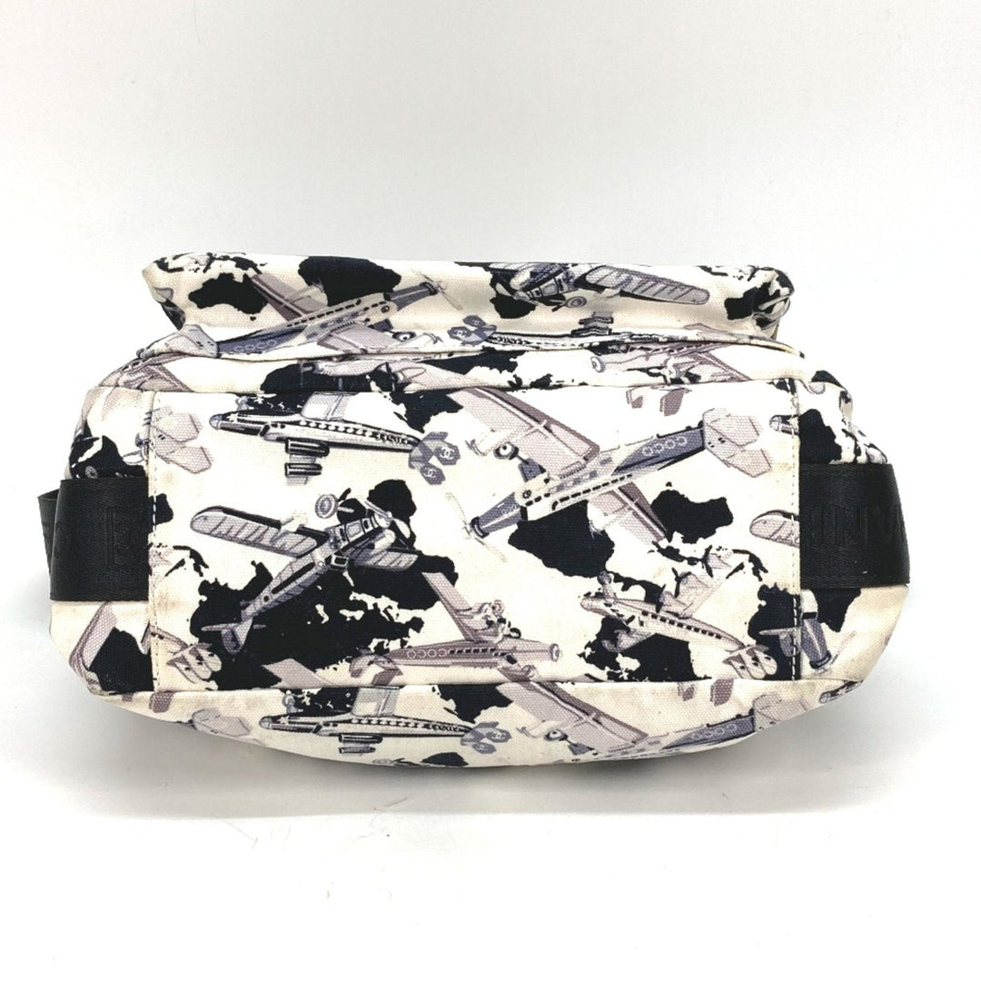 Chanel Shoulder bag Shoulder Bag