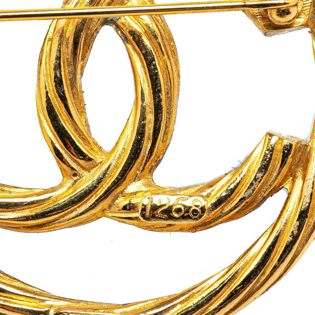 Chanel Logo CC Brooch