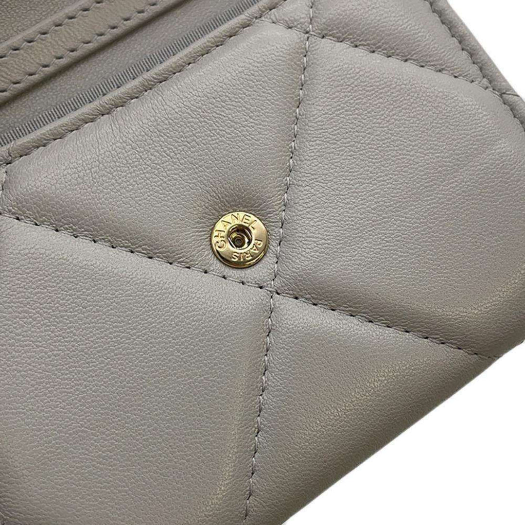Chanel  19 Wallet