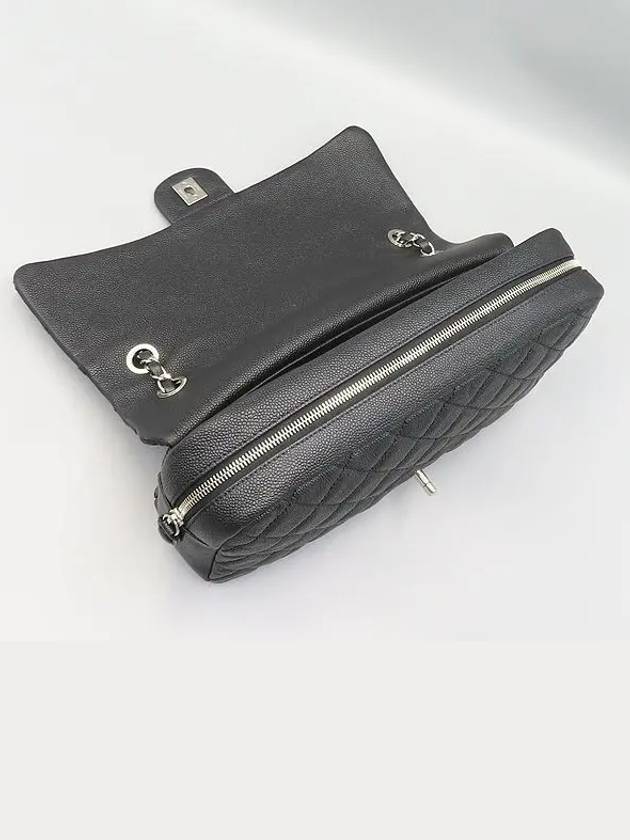 A67742 Black EASY CAVIAR Flap Silver COCO Logo Large Zip up Chain Shoulder Bag Chanel