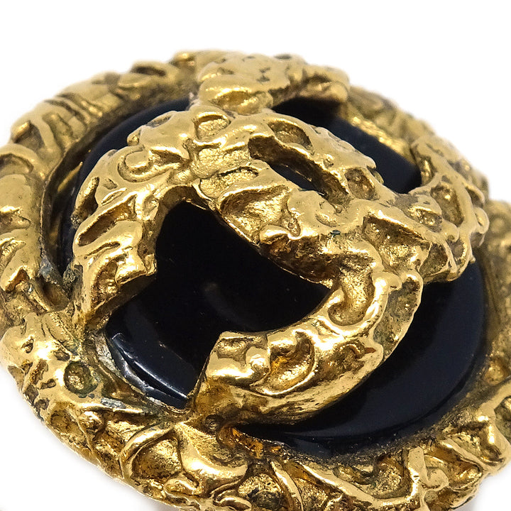 Top Quality Chanel Button Earrings Gold Clip-On 93P
