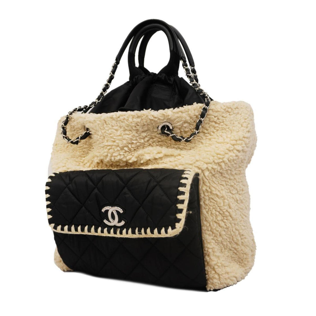 Chanel Cocon neige Handbag