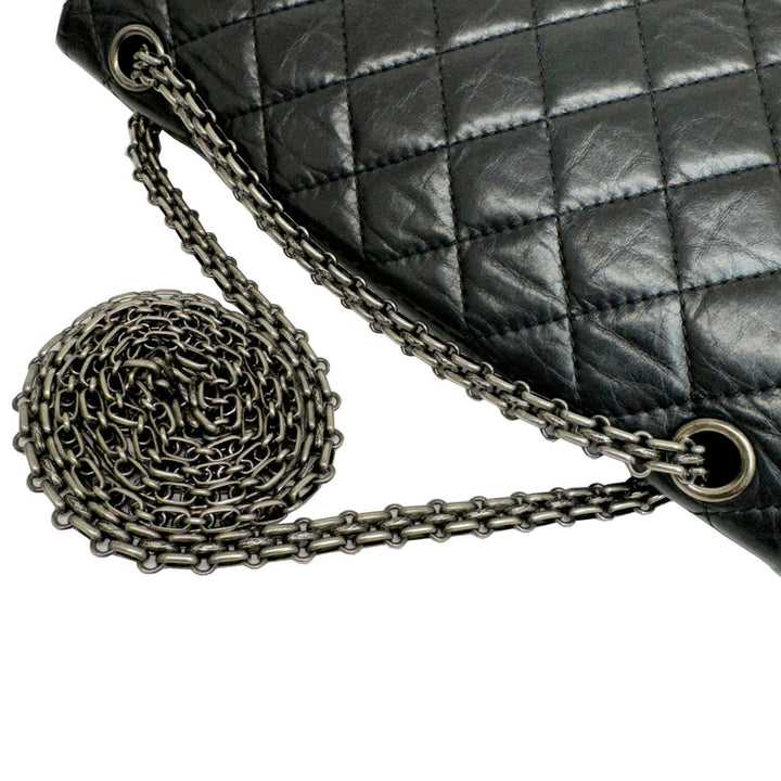 Chanel 2,55 Shoulder Bag
