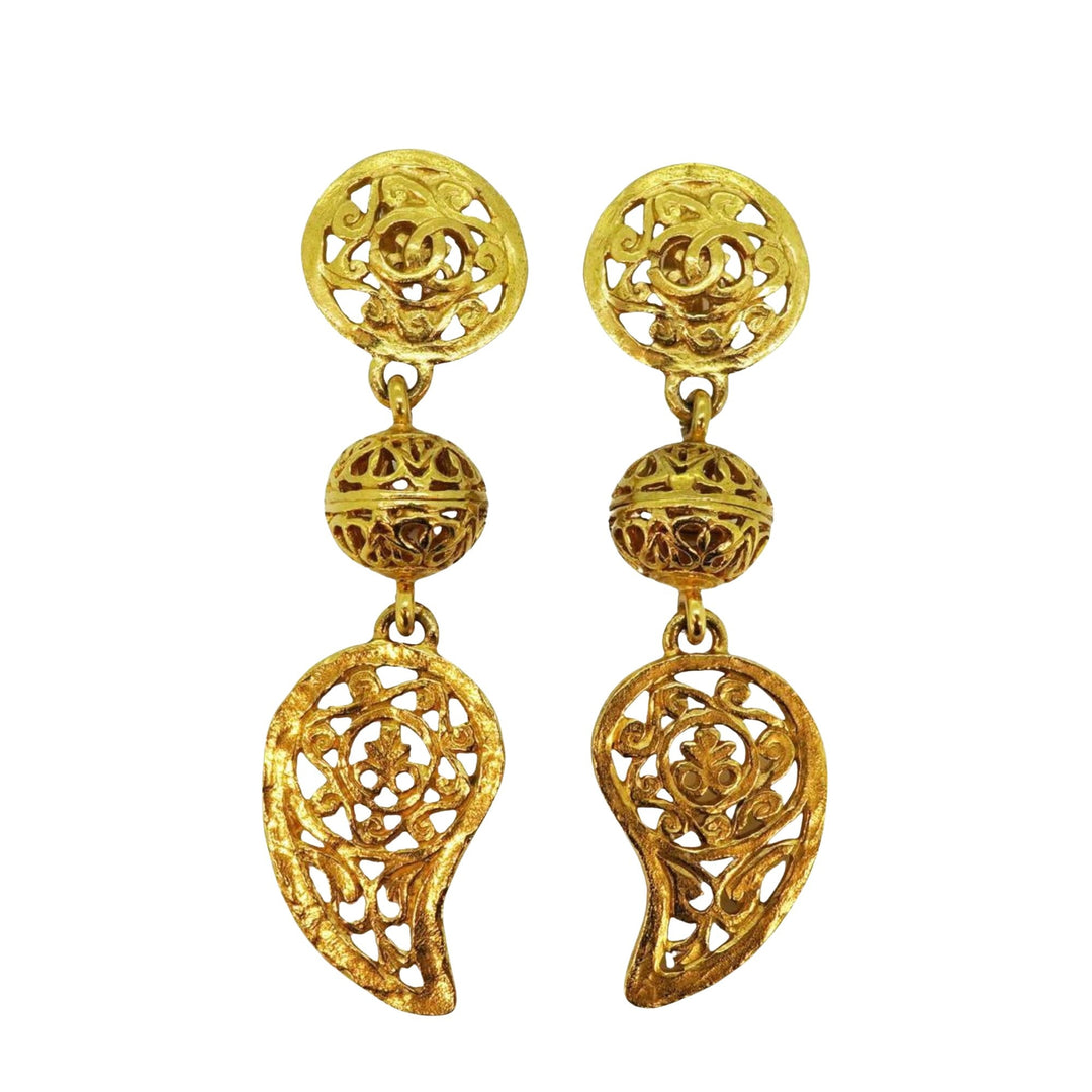 Chanel boucles d'oreilles Earrings