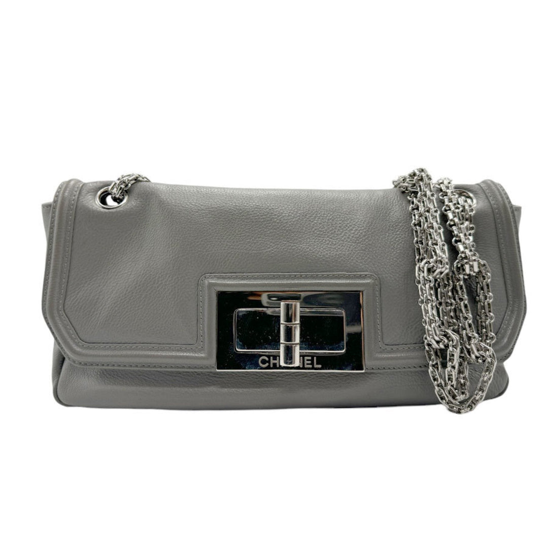 Chanel 2,55 Shoulder Bag