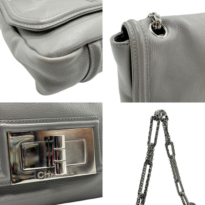Chanel 2,55 Shoulder Bag