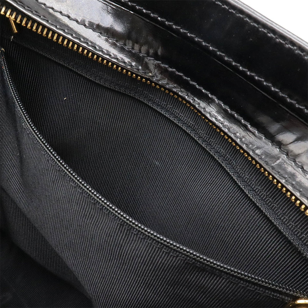 Chanel Logo CC Shoulder Bag