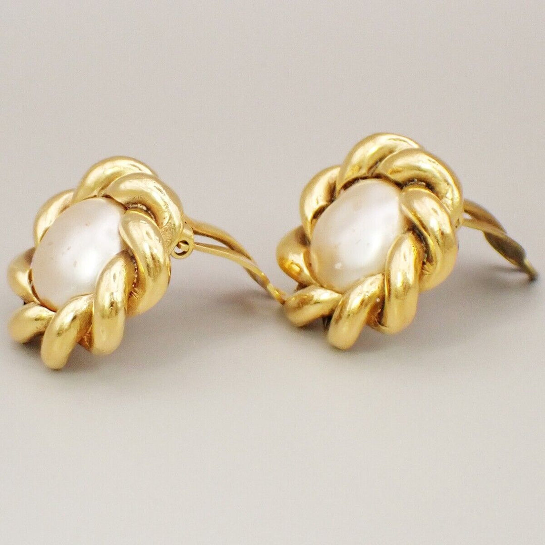 Chanel - Earrings