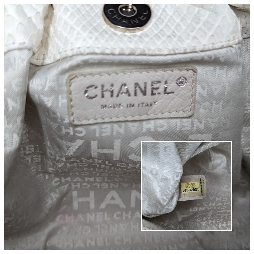 Top Quality Chanel Vintage White Python CC Chain Hobo Bag